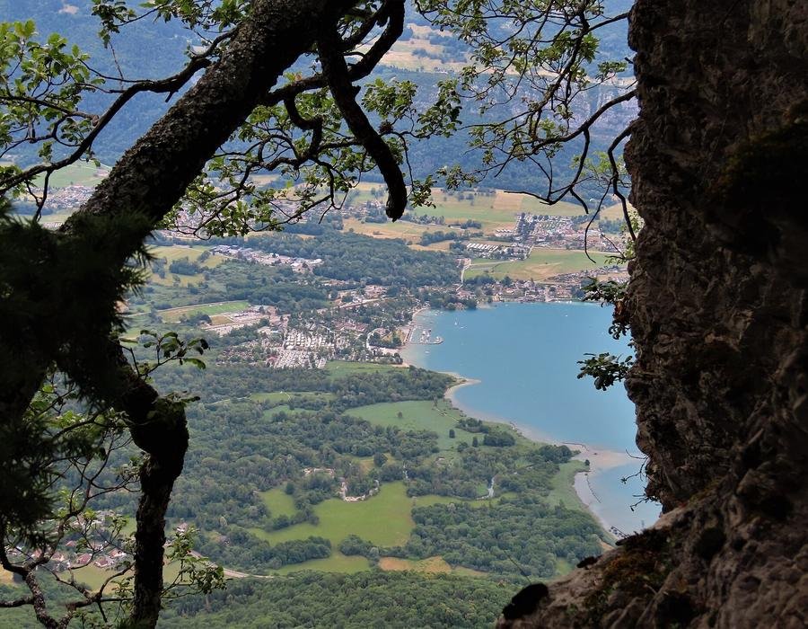 Montagnes autour du lac d'Annecy